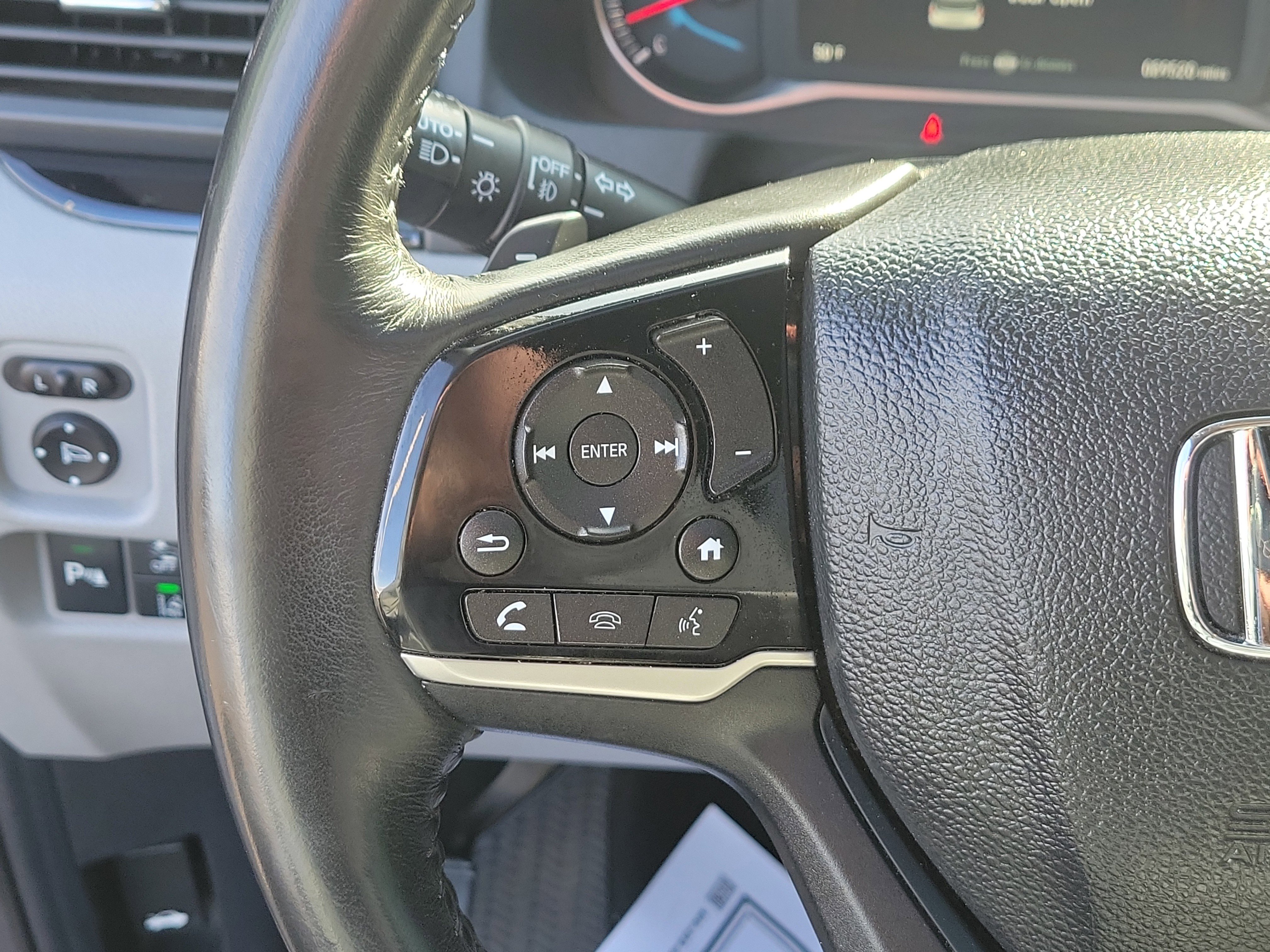 Used 2019 Honda Pilot Touring image 23