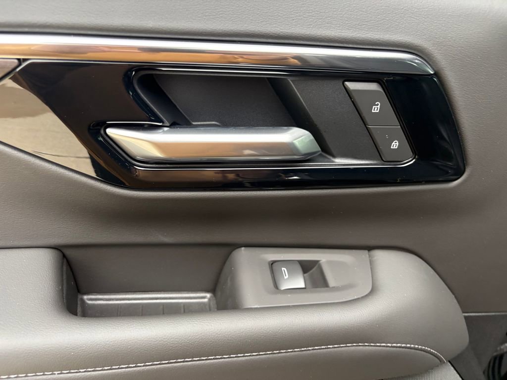 New 2026 Chevrolet Tahoe LS w/ LS Custom Edition AWD/4WD image 45