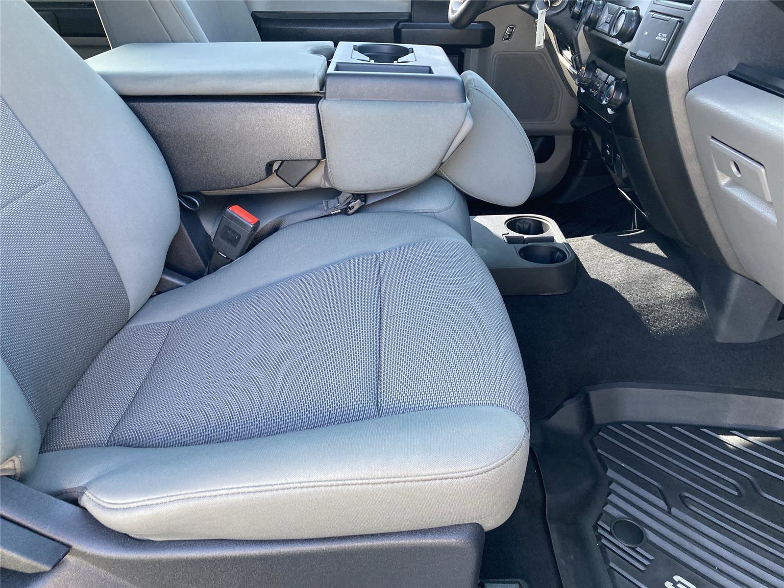 Used 2022 Ford F250 XL w/ STX Appearance Package image 30