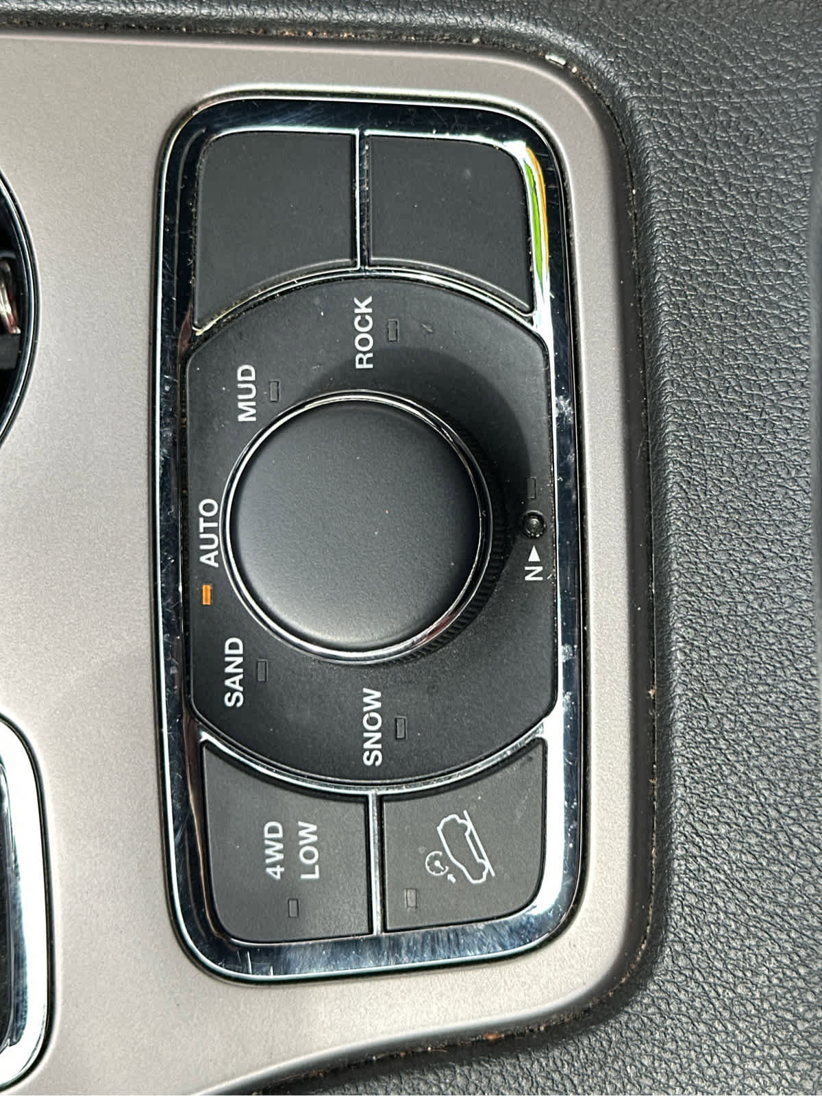 Used 2021 Jeep Grand Cherokee Limited image 34