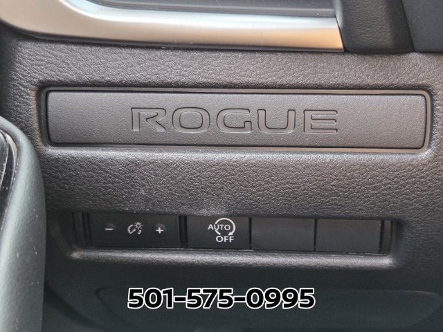 Used 2026 Nissan Rogue S FWD image 33