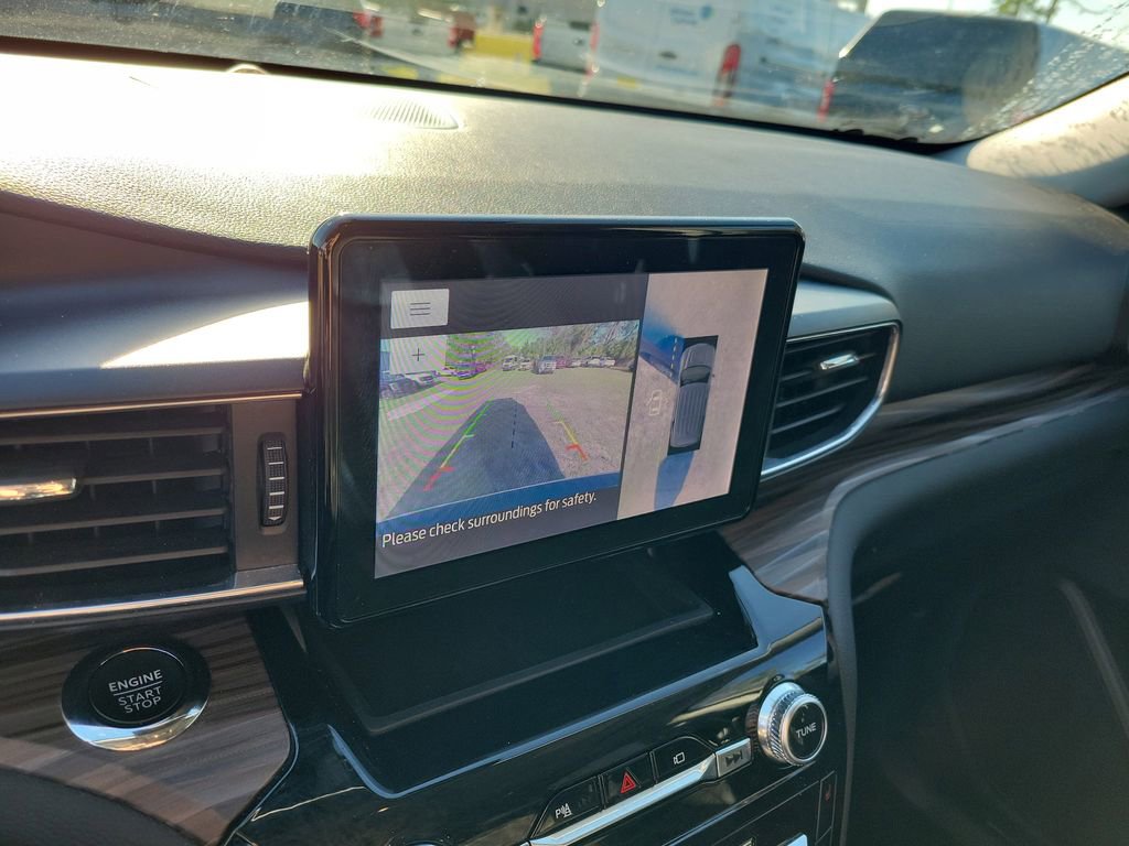 Used 2023 Ford Explorer Limited w/ Equipment Group 301A image 24