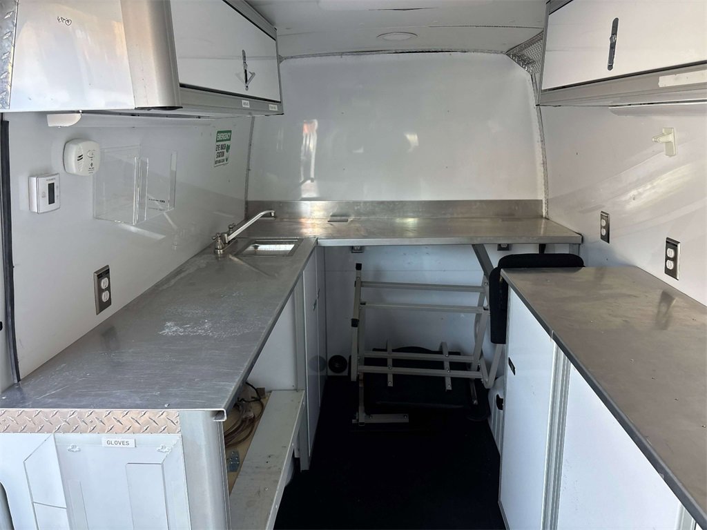 Used 2022 Mercedes-Benz Sprinter 4500 image 7