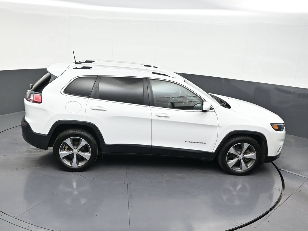 Used 2019 Jeep Cherokee Limited w/ Luxury Group FWD image 20