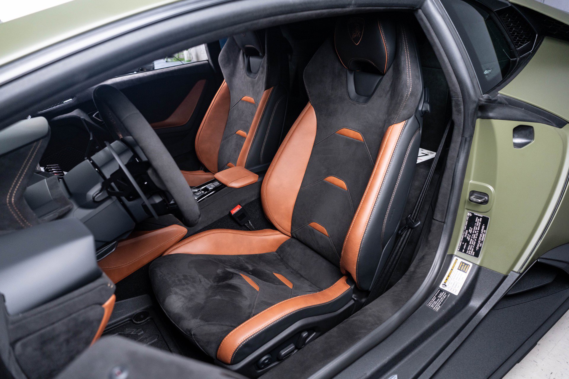 Used 2024 Lamborghini Huracan Sterrato AWD/4WD image 65