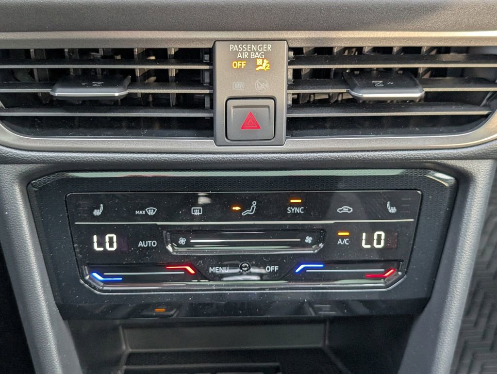 New 2026 Volkswagen Taos SE image 20