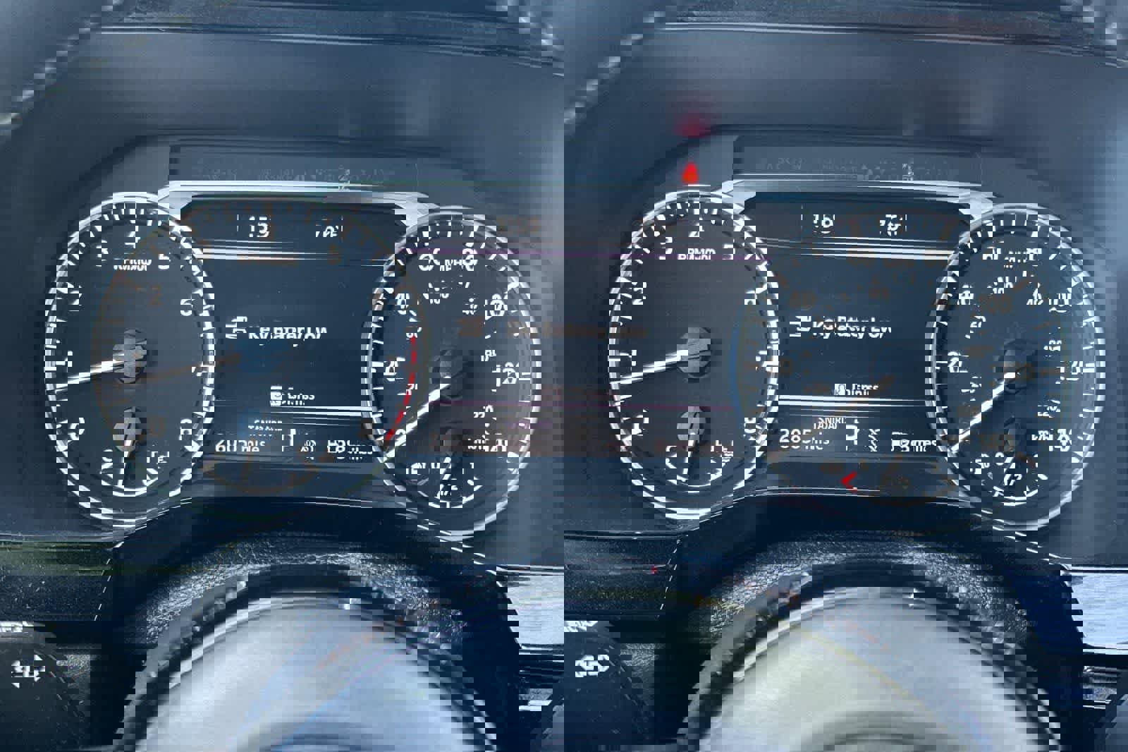 Used 2023 Nissan Pathfinder SL image 28