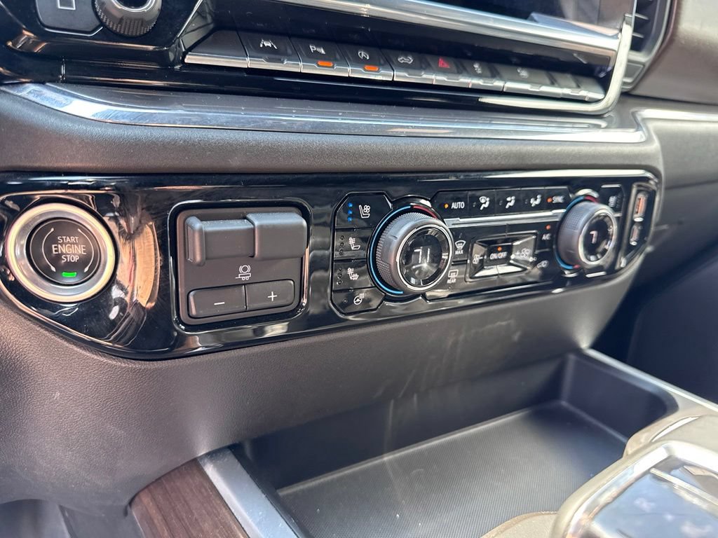 Used 2024 Chevrolet Silverado 1500 High Country AWD/4WD image 23