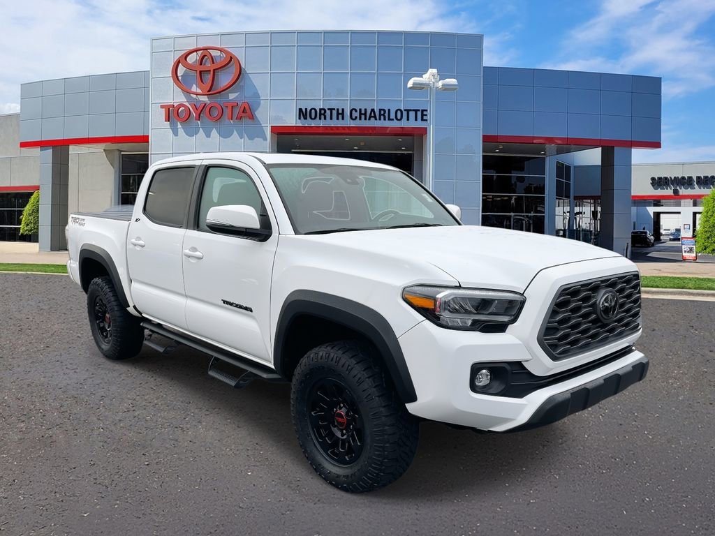 Used 2022 Toyota Tacoma TRD Off-Road w/ TRD Premium Off Road Package image 1