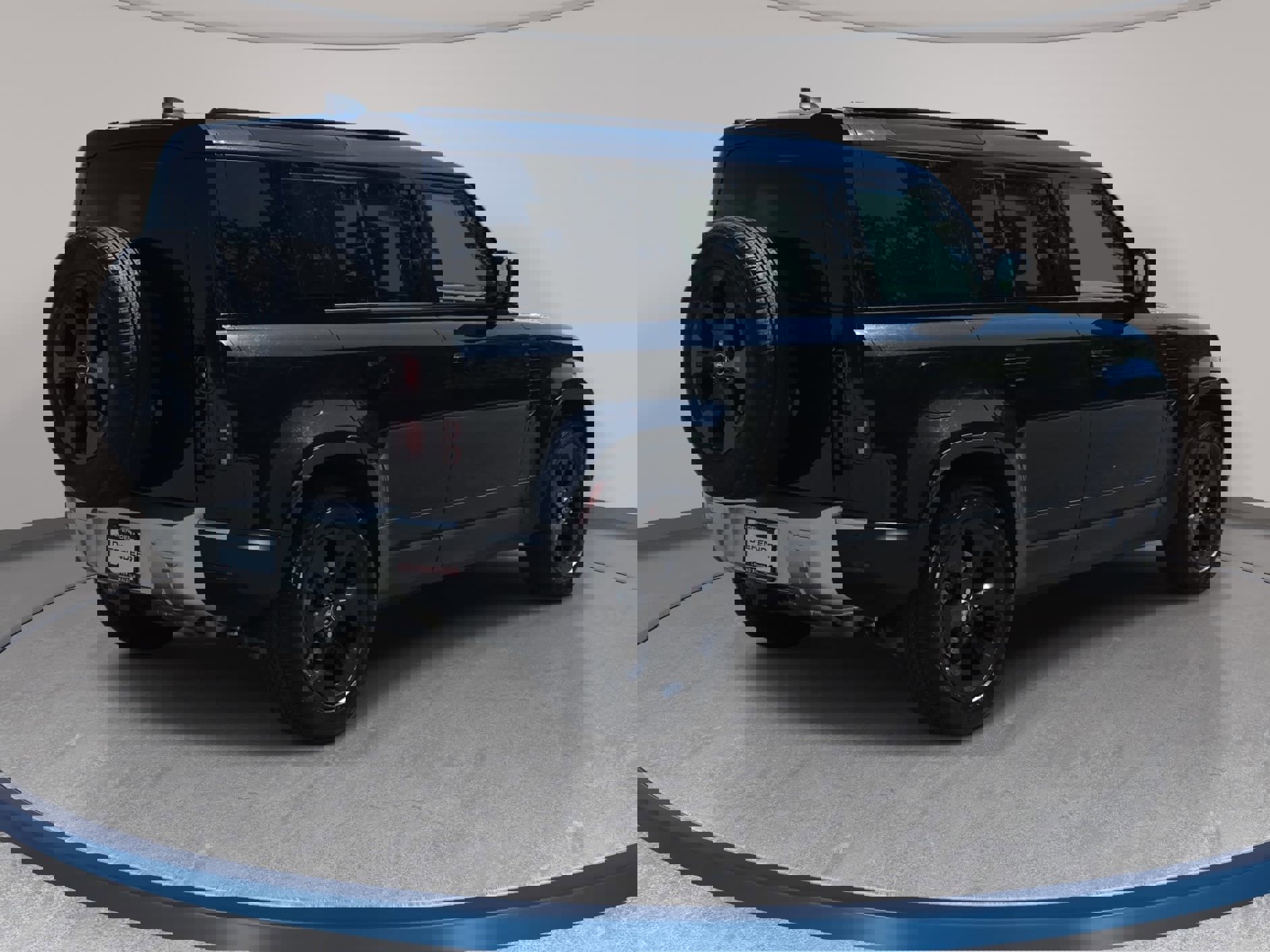 Used 2025 Land Rover Defender 110 S image 5