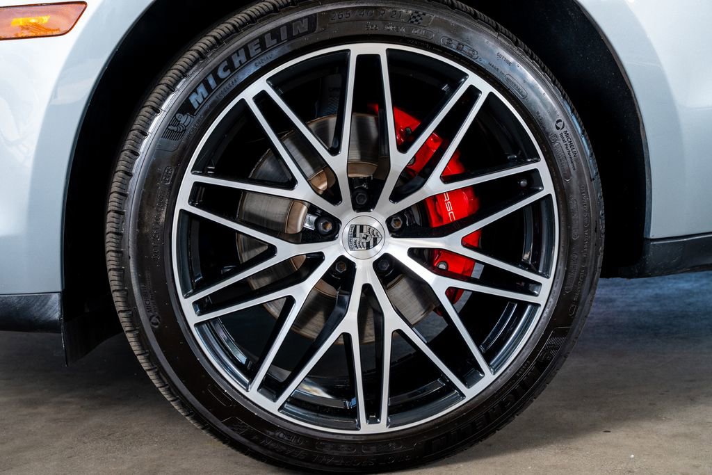 Used 2023 Porsche Macan S image 10