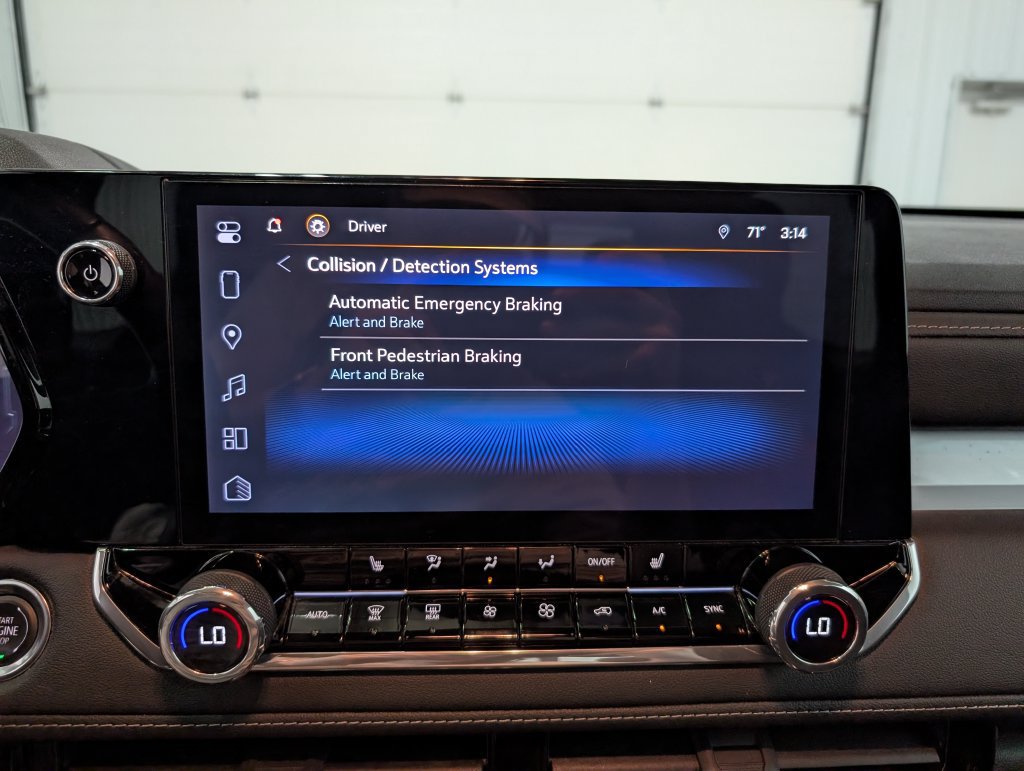 Used 2024 Chevrolet Colorado LT w/ LT Convenience Package II AWD/4WD image 19