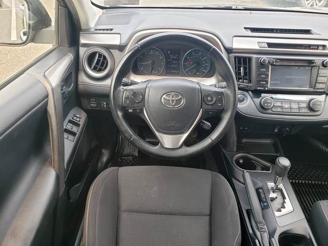 Used 2018 Toyota RAV4 XLE w/ Plus Extra Value Package AWD/4WD image 16