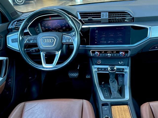 Used 2022 Audi Q3 2.0T Premium Plus w/ Premium Plus Package AWD/4WD image 30