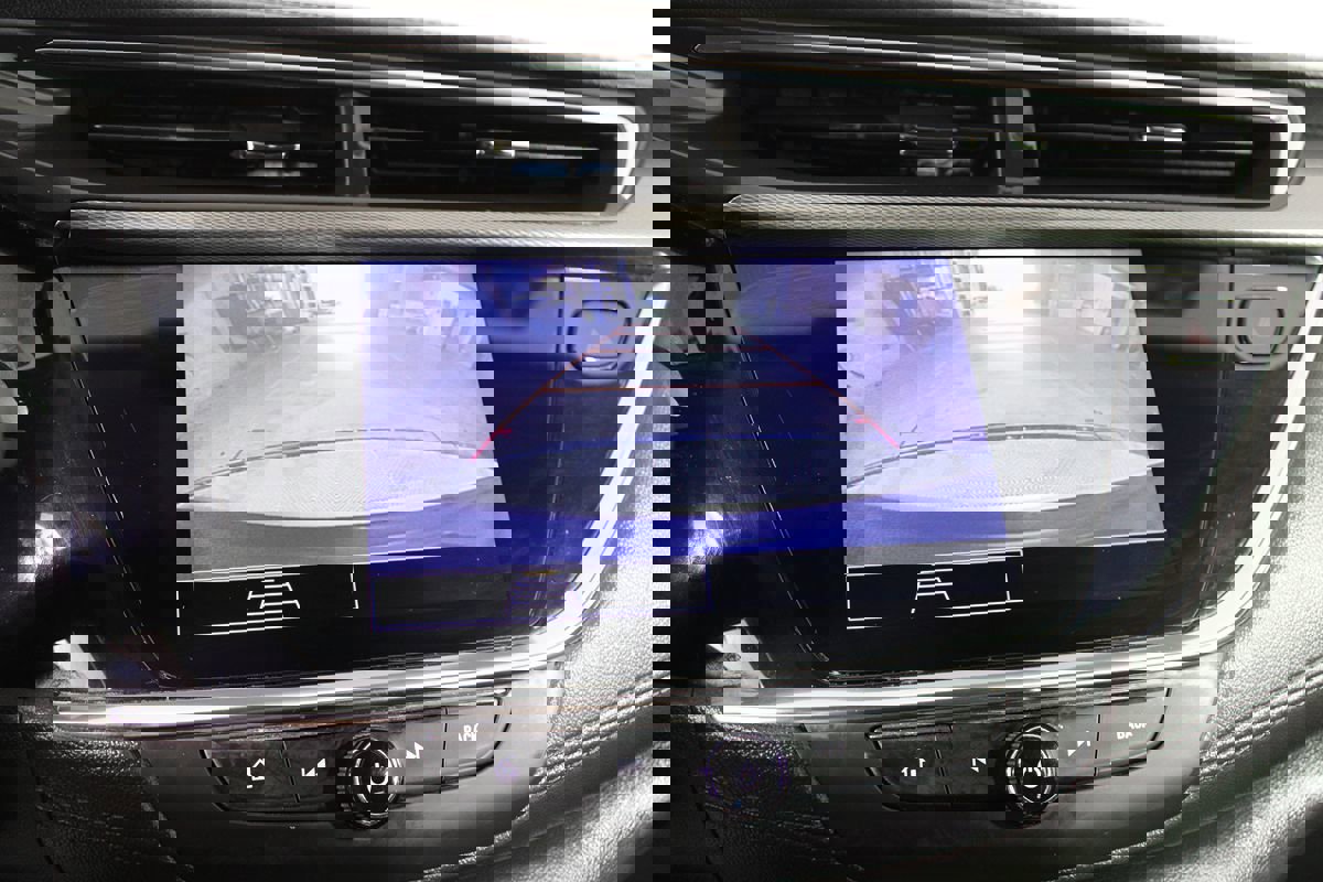 Used 2021 Buick Encore GX Select image 21