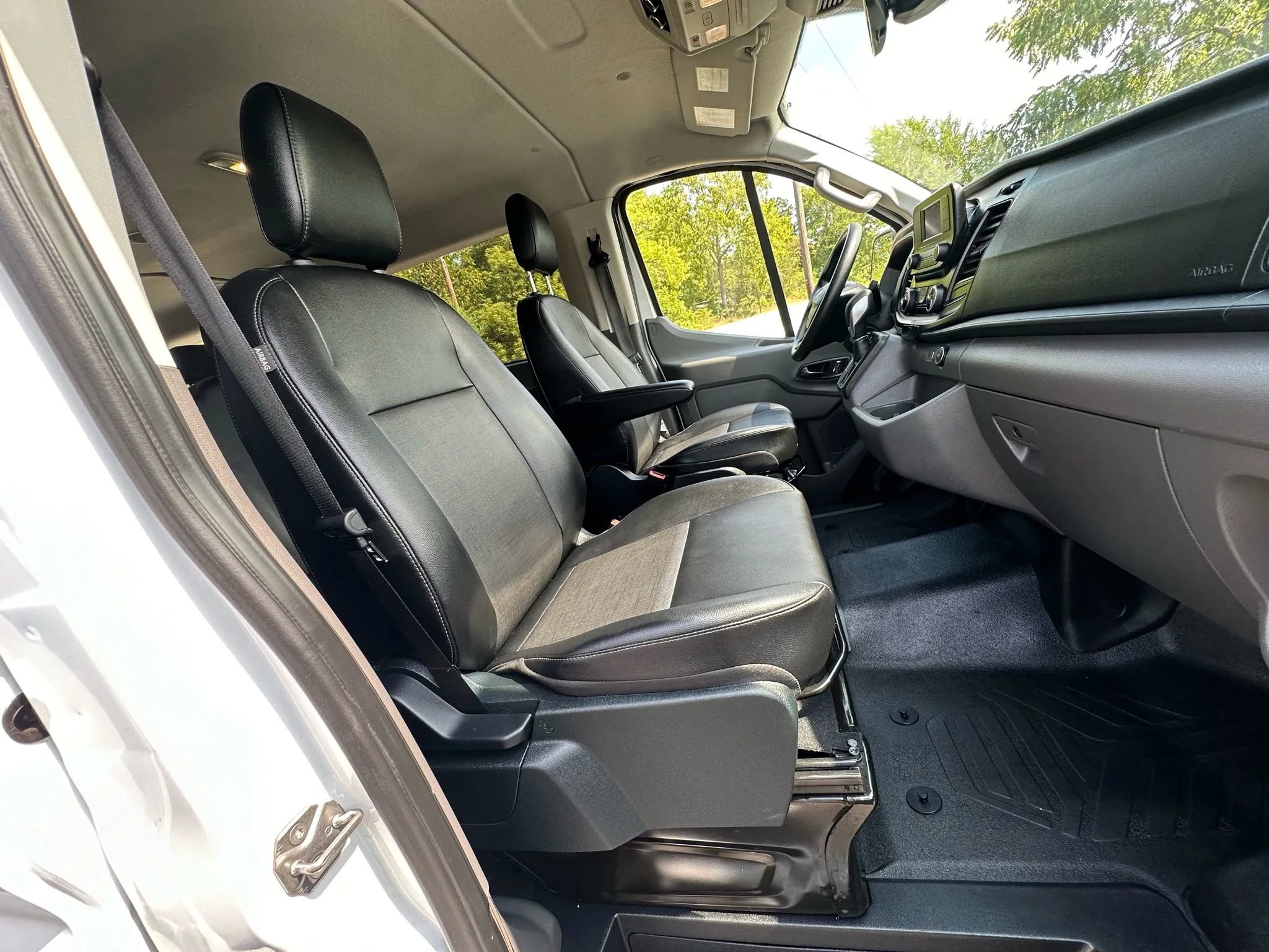 Used 2023 Ford Transit 350 XL image 15