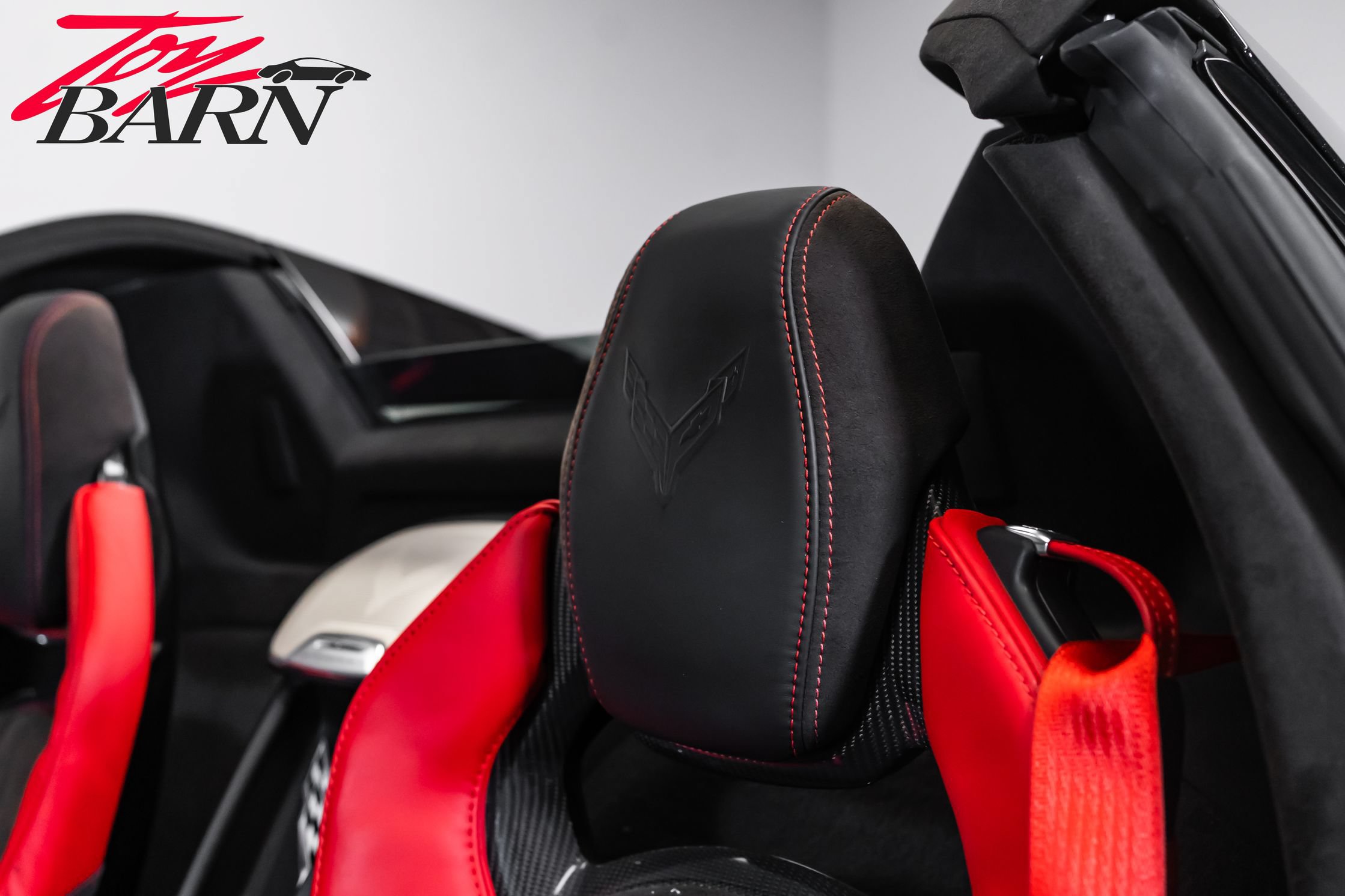 Used 2021 Chevrolet Corvette Stingray Premium Conv w/ Z51 Performance Package RWD image 33