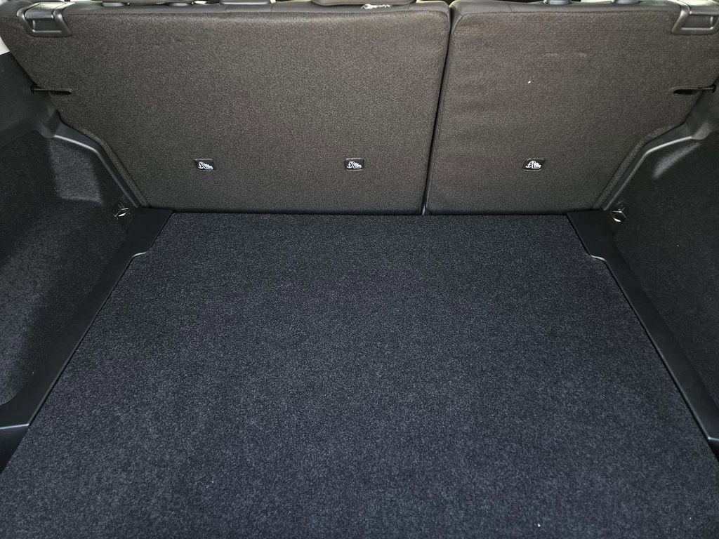 New 2026 Nissan Rogue S image 6