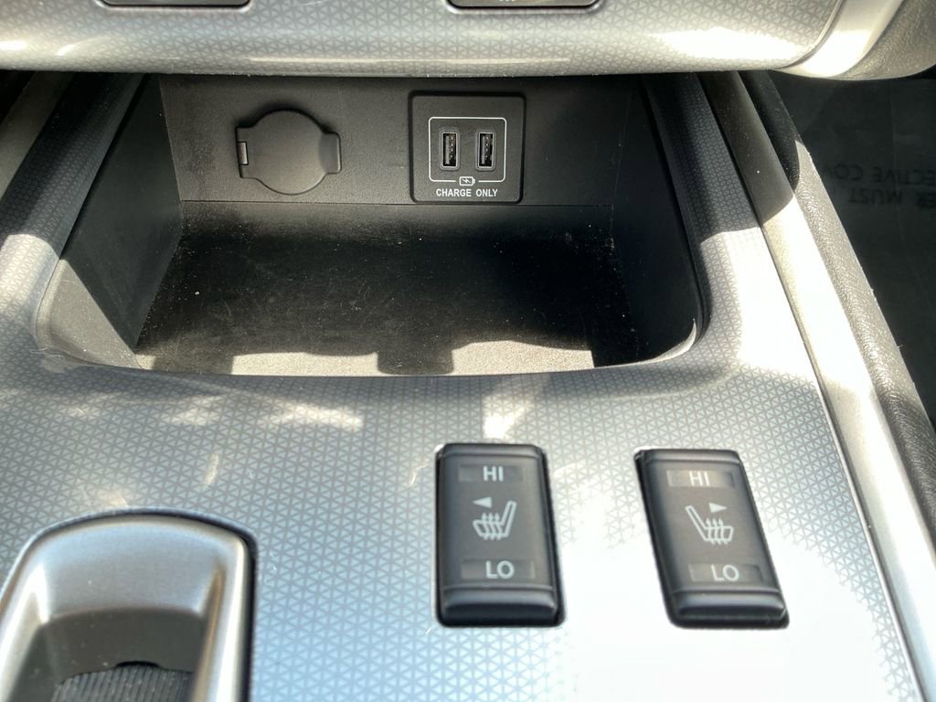Used 2018 Nissan Pathfinder SL AWD/4WD image 27