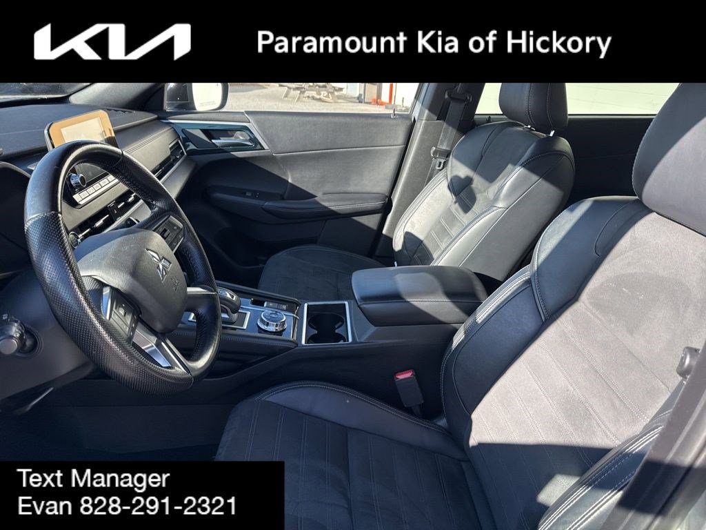 Used 2022 Mitsubishi Outlander SEL Black Edition FWD image 22