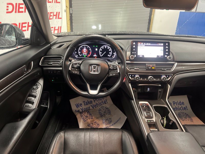 Used 2018 Honda Accord Touring image 33