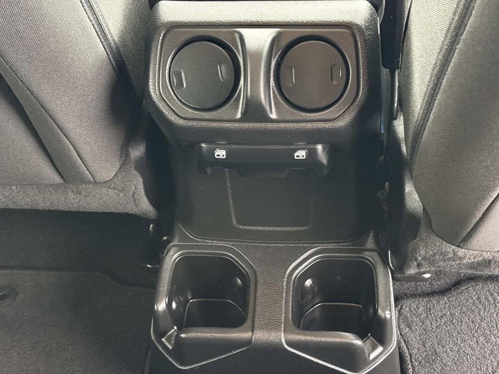 Used 2021 Jeep Wrangler Unlimited Sport image 14