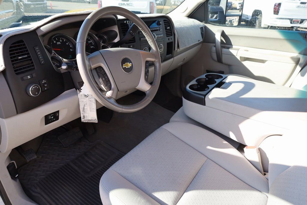Used 2013 Chevrolet Silverado 3500 LT w/ Interior Plus Package image 12