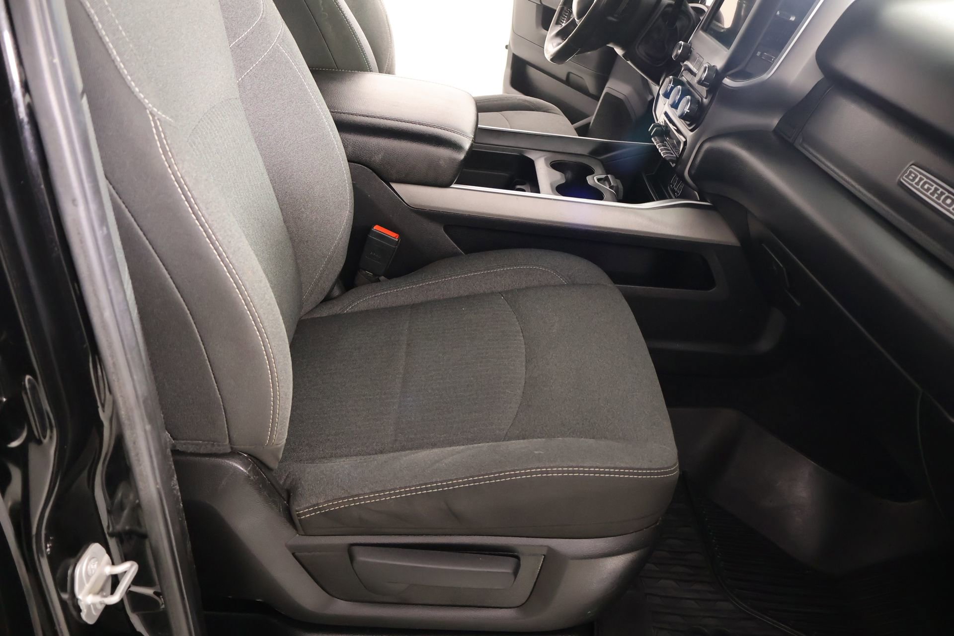 Used 2019 RAM 2500 Big Horn w/ Black Appearance Package image 13