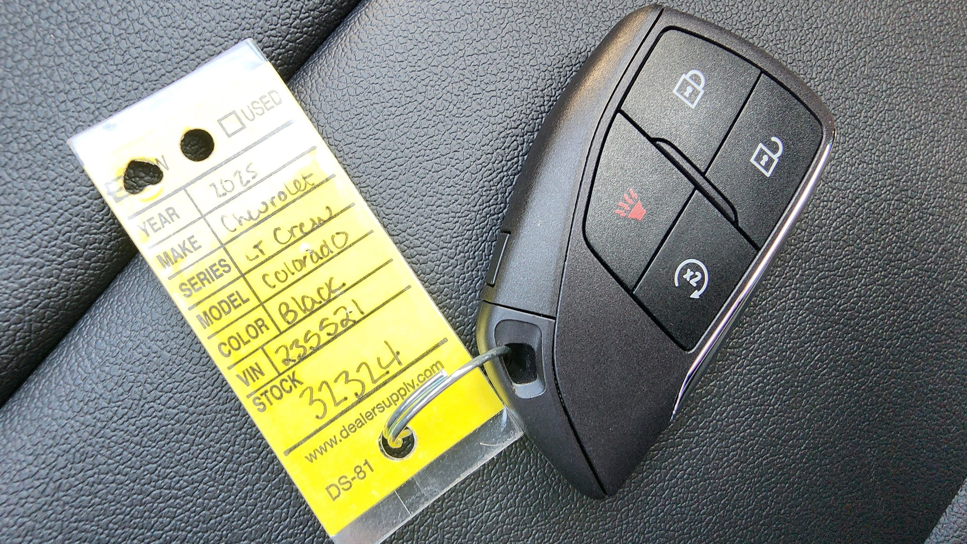 New 2025 Chevrolet Colorado LT w/ LT Convenience Package image 18