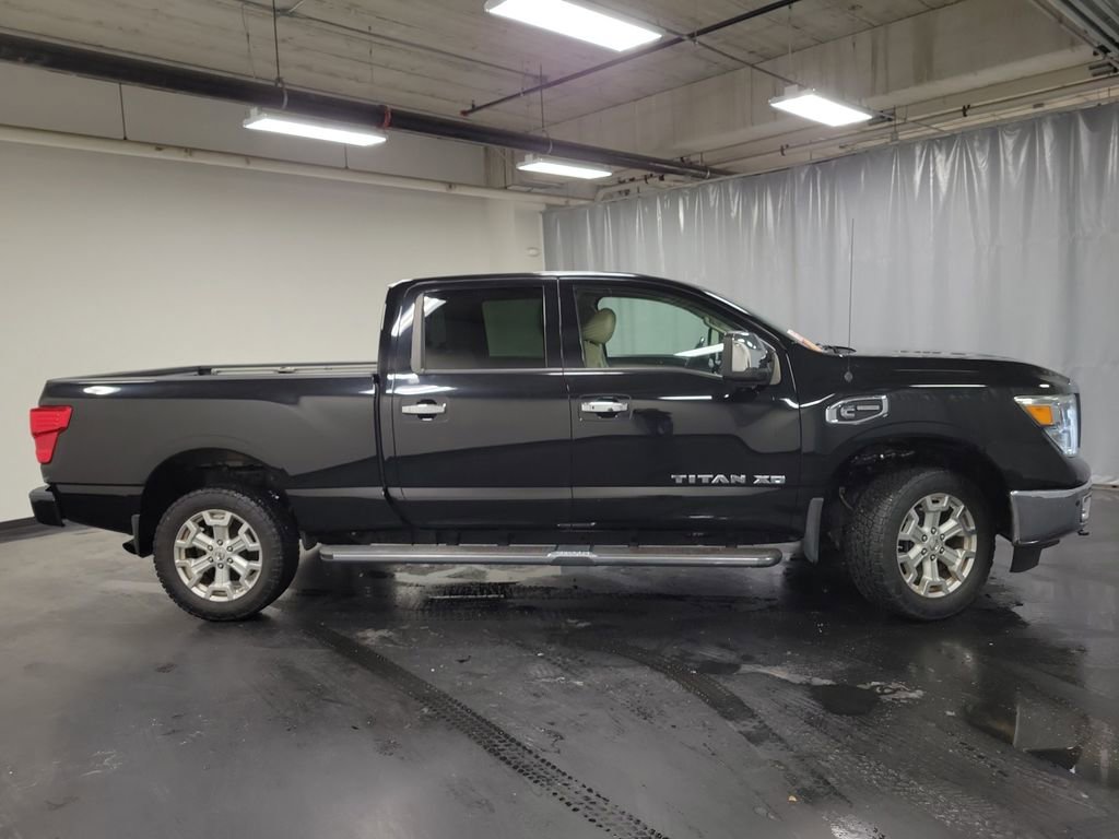 Used 2016 Nissan Titan SL image 10