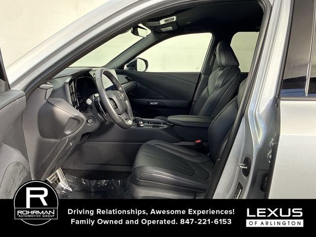 Certified 2025 Lexus TX 500h AWD w/ Technology Package image 4