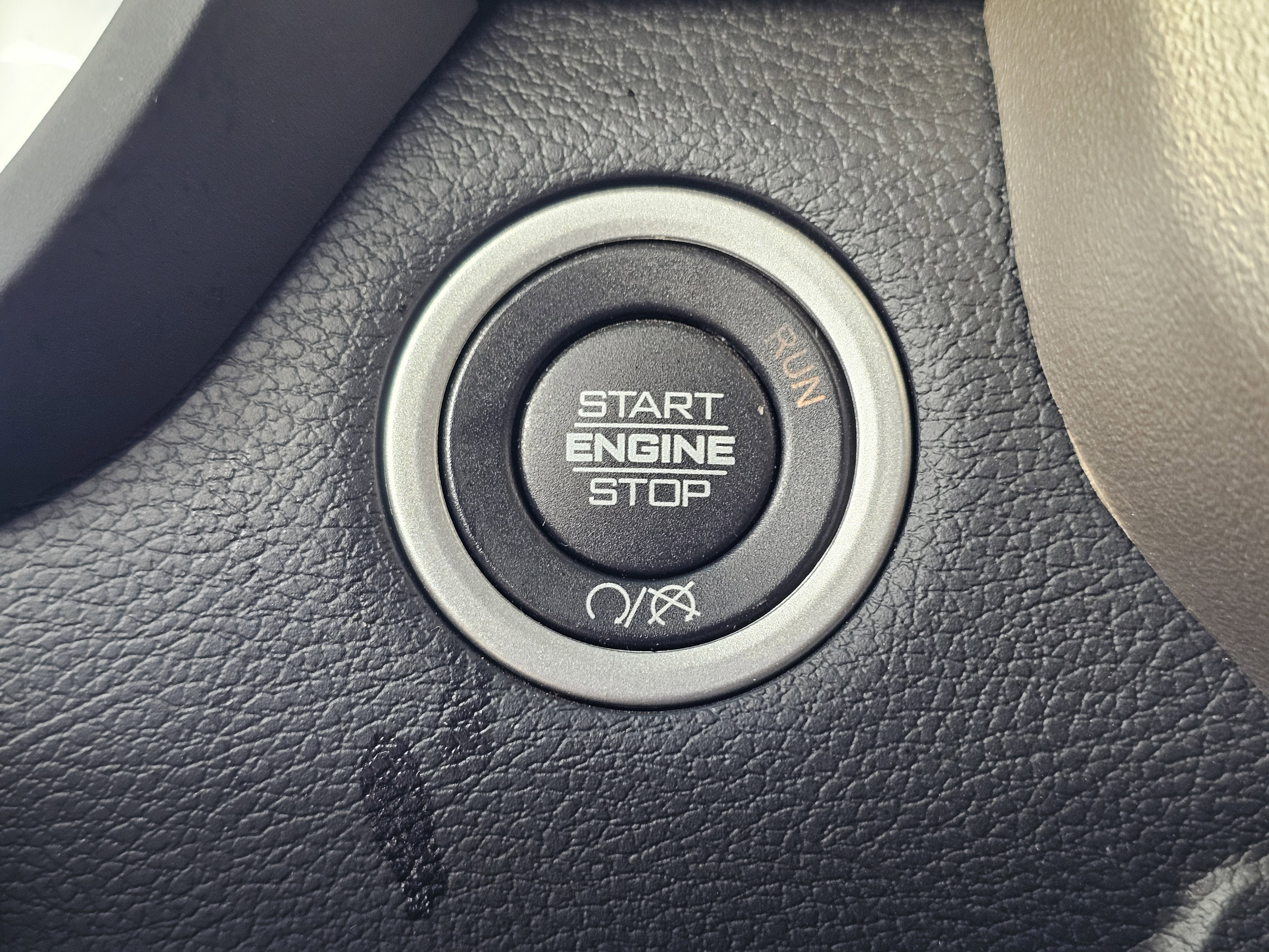 Used 2024 RAM 3500 Laramie w/ Towing Technology Group image 26