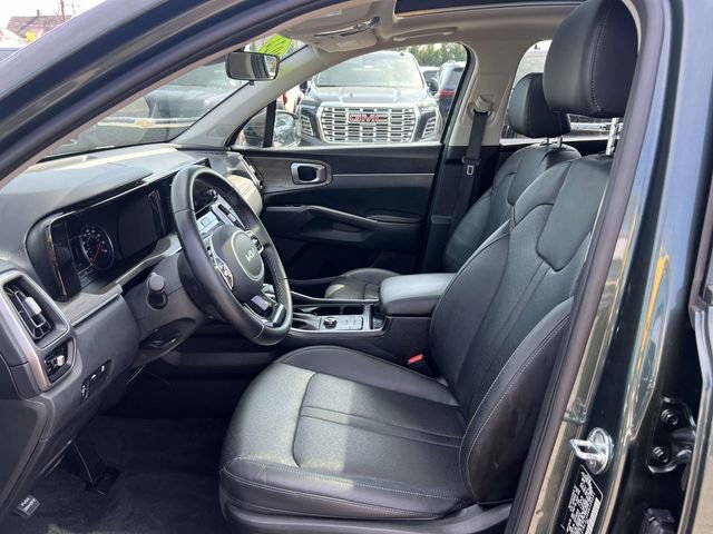 Used 2022 Kia Sorento S w/ Panoramic Sunroof Package AWD/4WD image 17