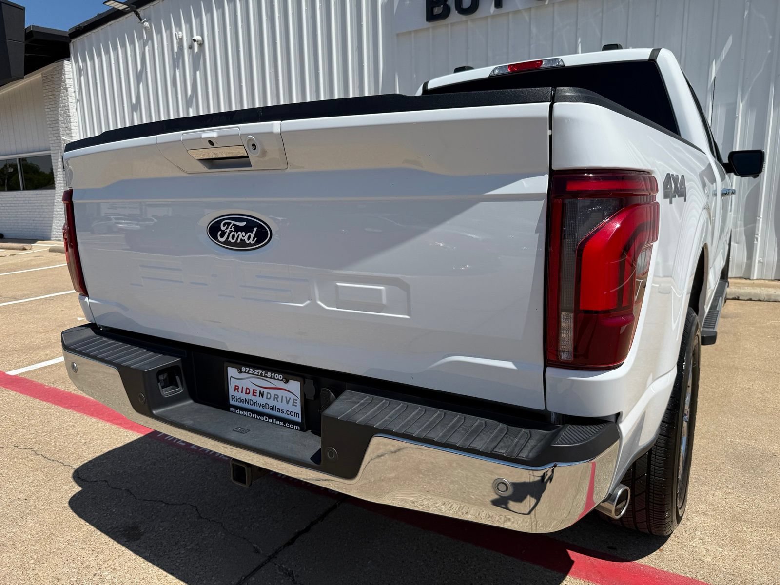 Used 2024 Ford F150 Lariat w/ Tow/Haul Package AWD/4WD image 6