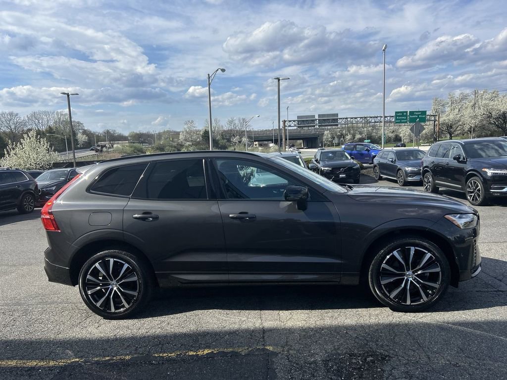 Certified 2023 Volvo XC60 B5 Plus w/ Climate Package AWD/4WD image 9