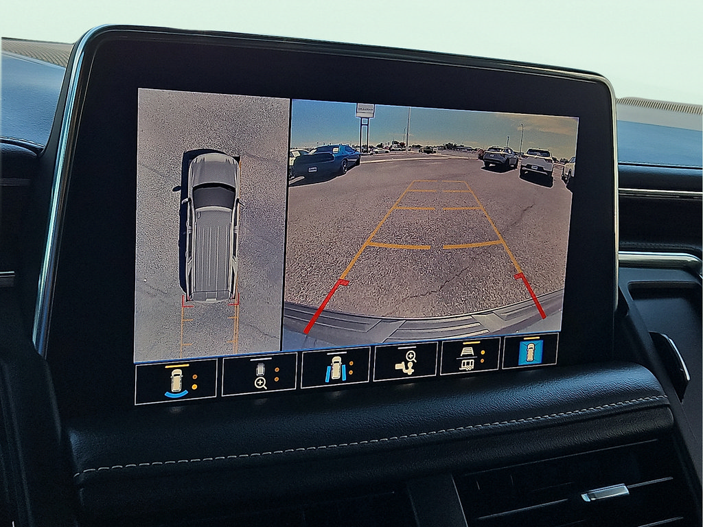 Used 2021 Chevrolet Tahoe Premier w/ Premium Package RWD image 16