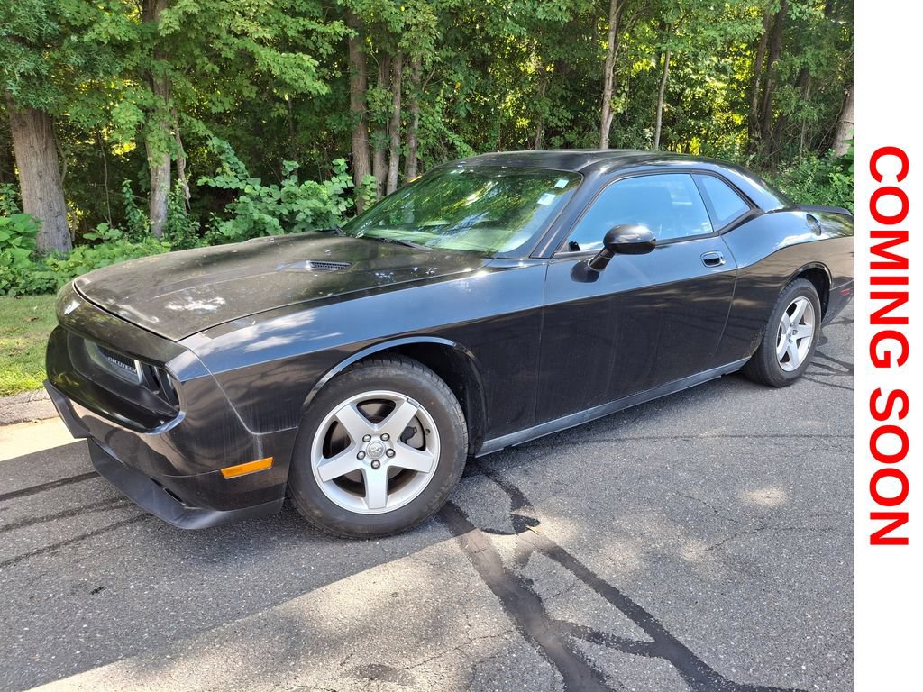 Used 2010 Dodge Challenger SE
