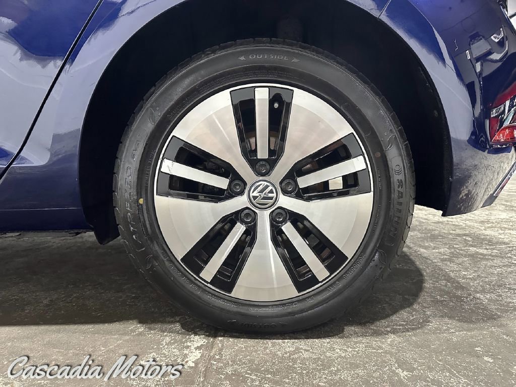 Used 2019 Volkswagen e-Golf SE w/ Driver Assistance Package image 28