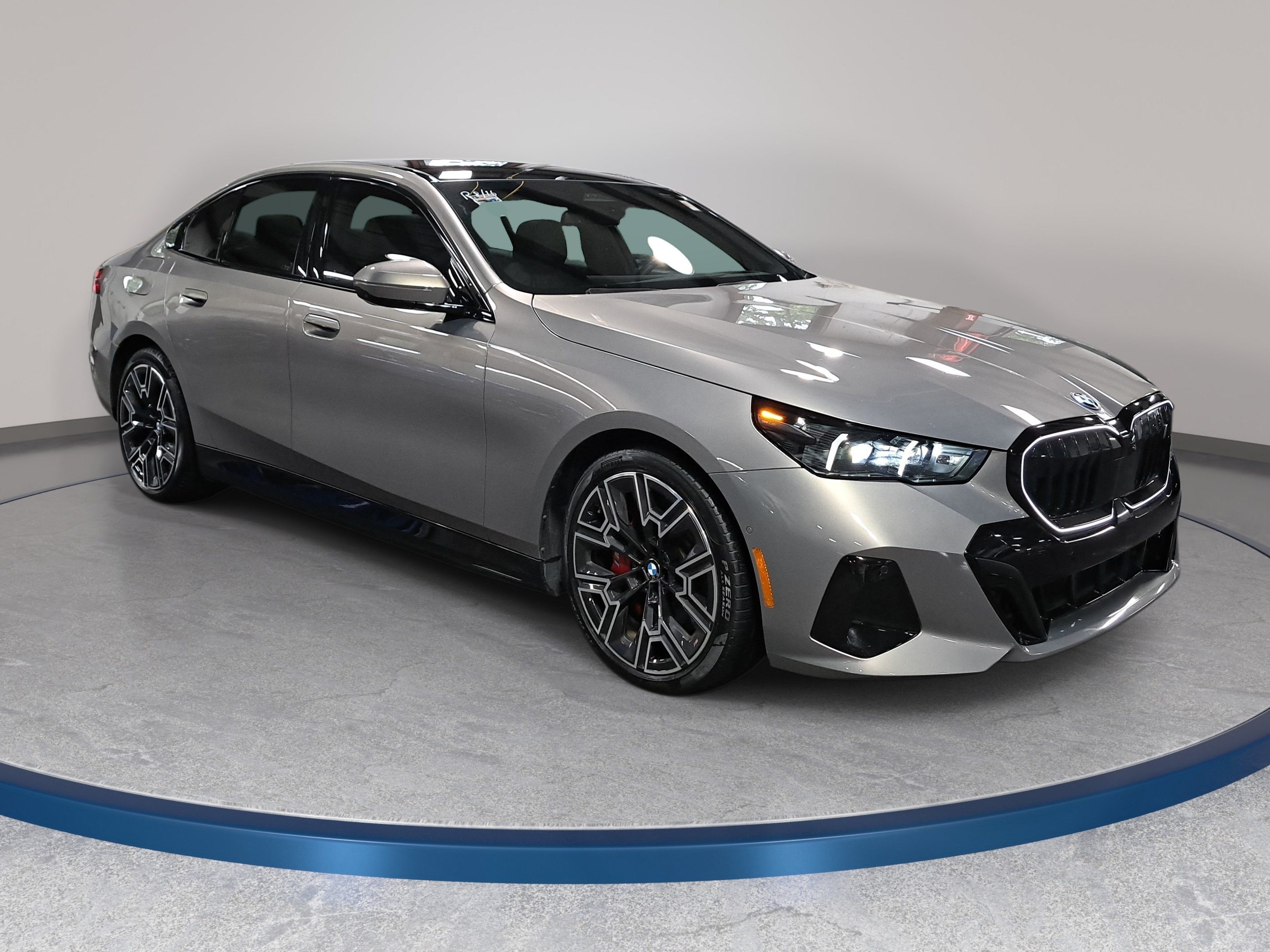 Certified 2026 BMW i5 eDrive40 w/ M Sport Package AWD/4WD image 4