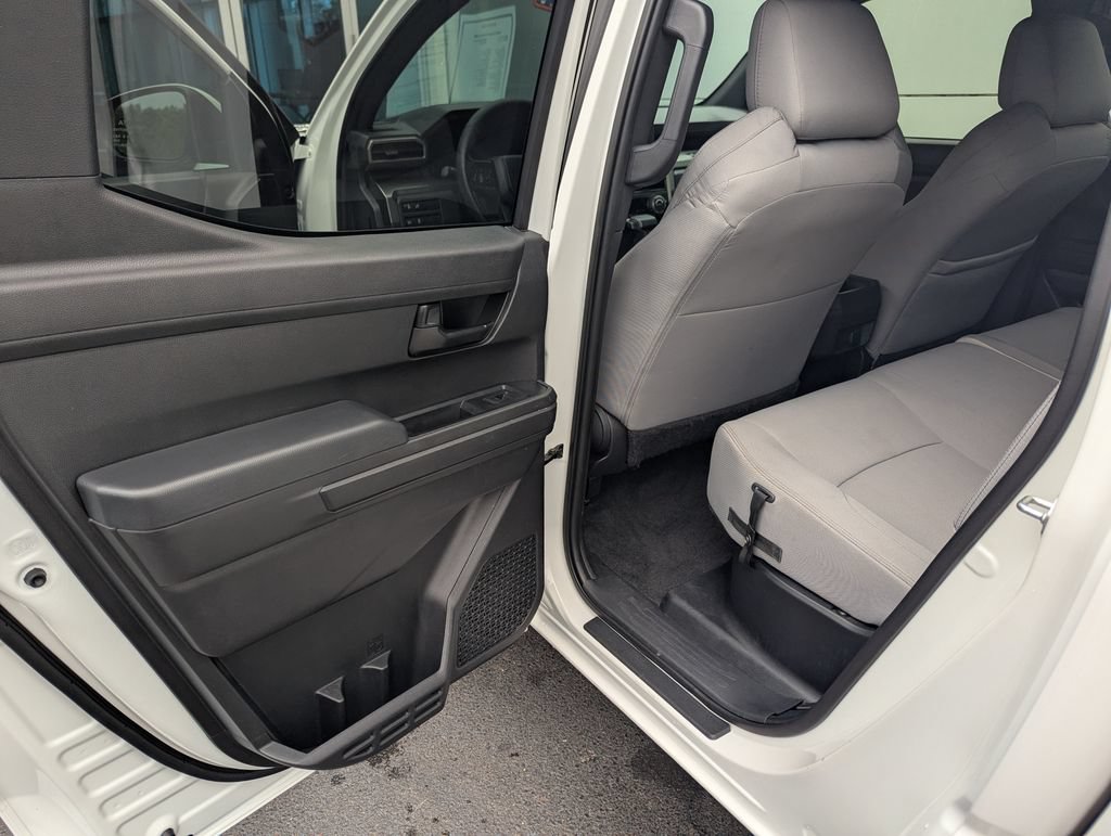 Used 2025 Toyota Tacoma SR5 RWD image 28