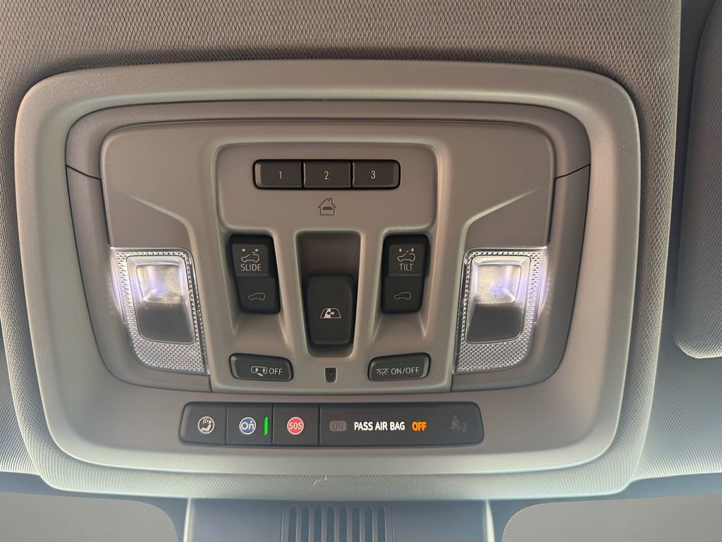 Used 2024 GMC Sierra 3500 Denali w/ Denali Reserve Package image 15