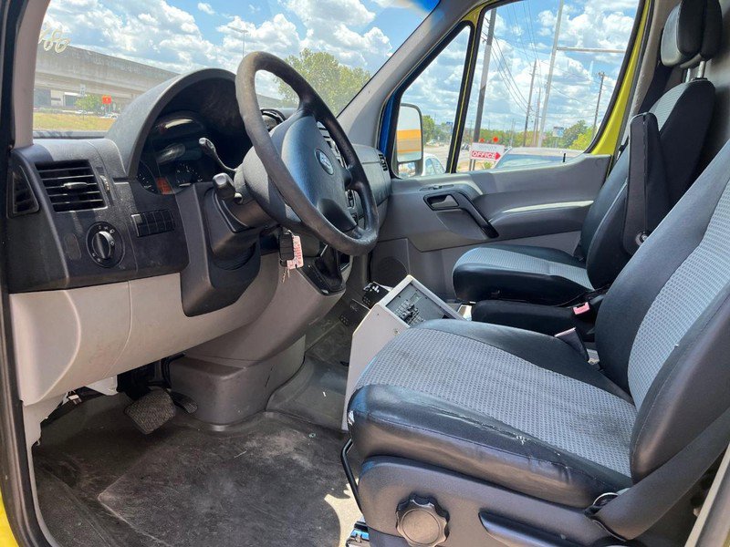 Used 2008 Dodge Sprinter 2500 image 7