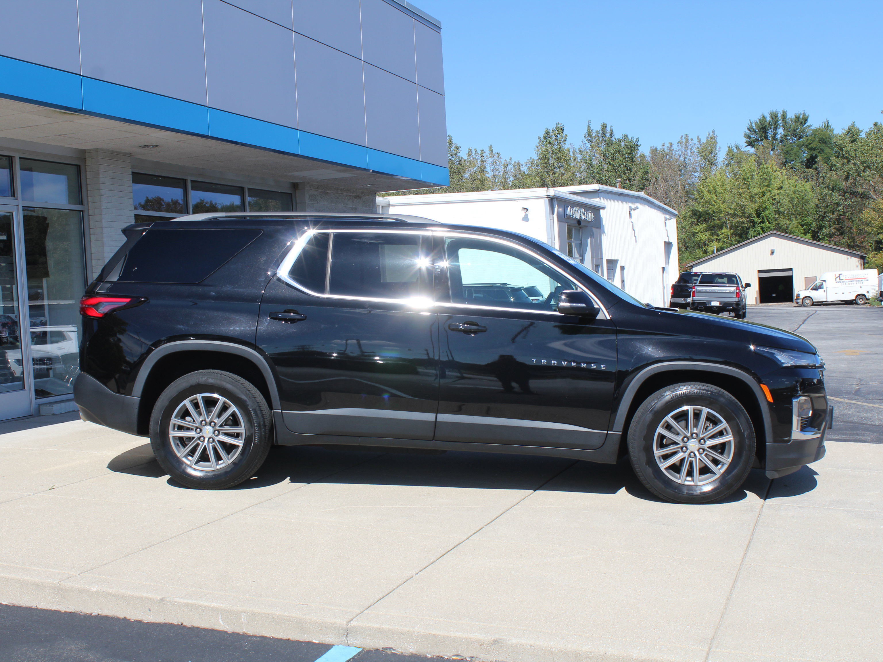 Certified 2023 Chevrolet Traverse LT AWD/4WD image 5
