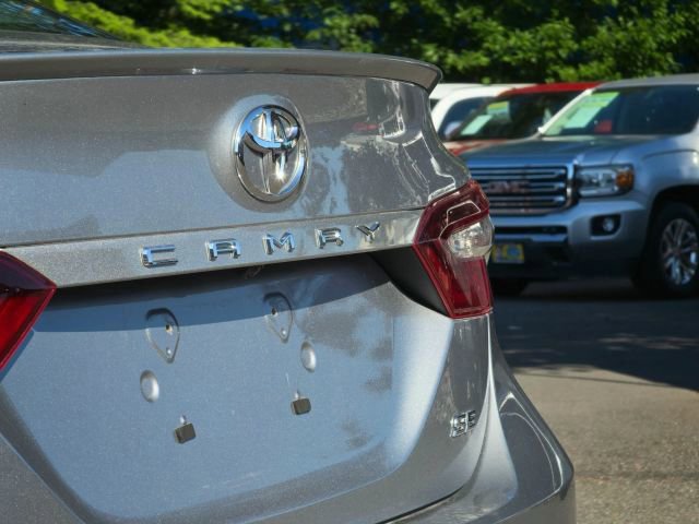 Used 2022 Toyota Camry SE FWD image 7