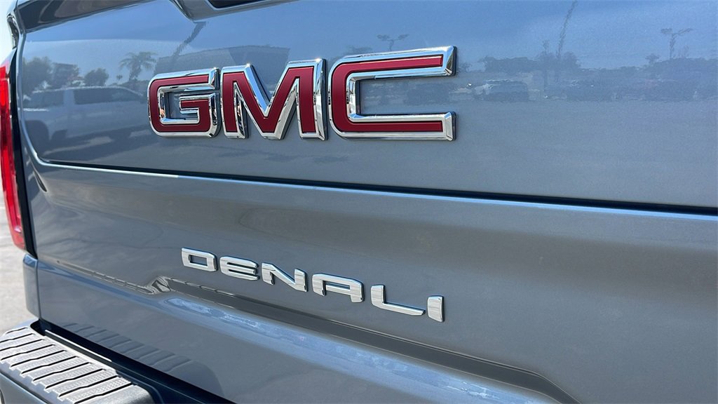 New 2025 GMC Sierra 1500 Denali w/ Denali Reserve Package image 28