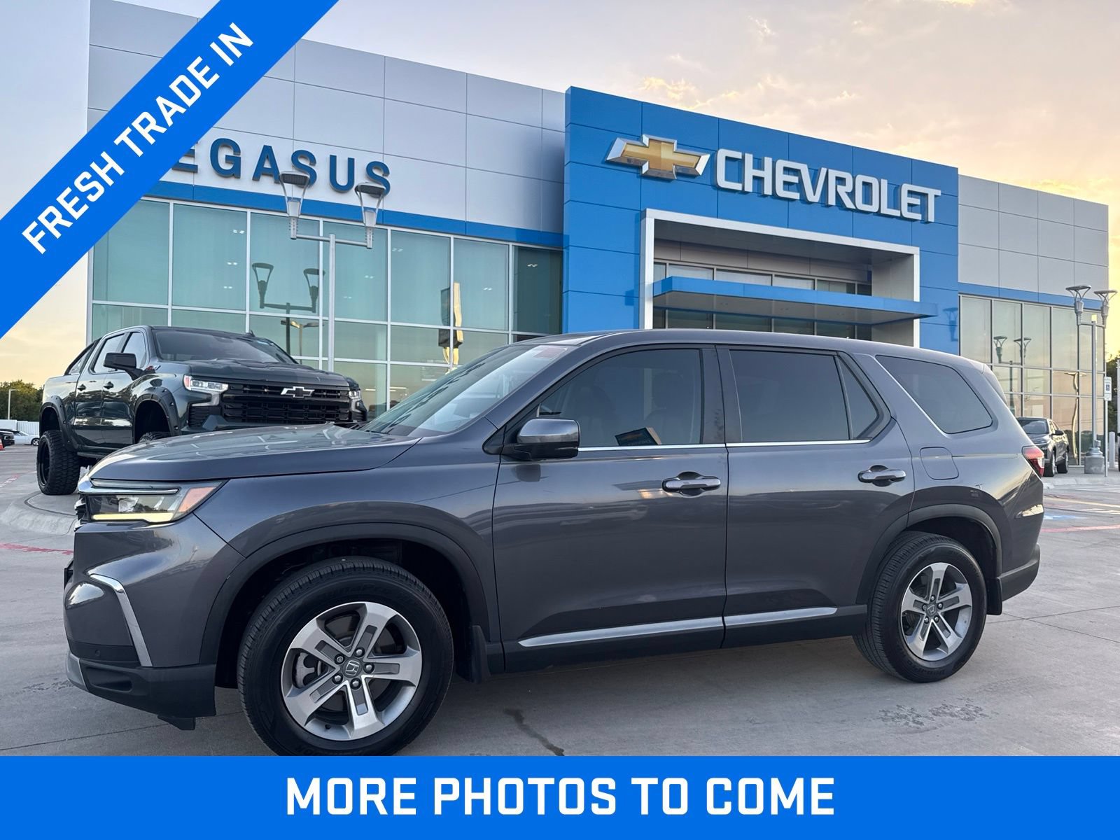 Used 2025 Honda Pilot EX-L 360° Tour