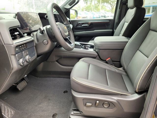 New 2025 Chevrolet Suburban Premier image 14