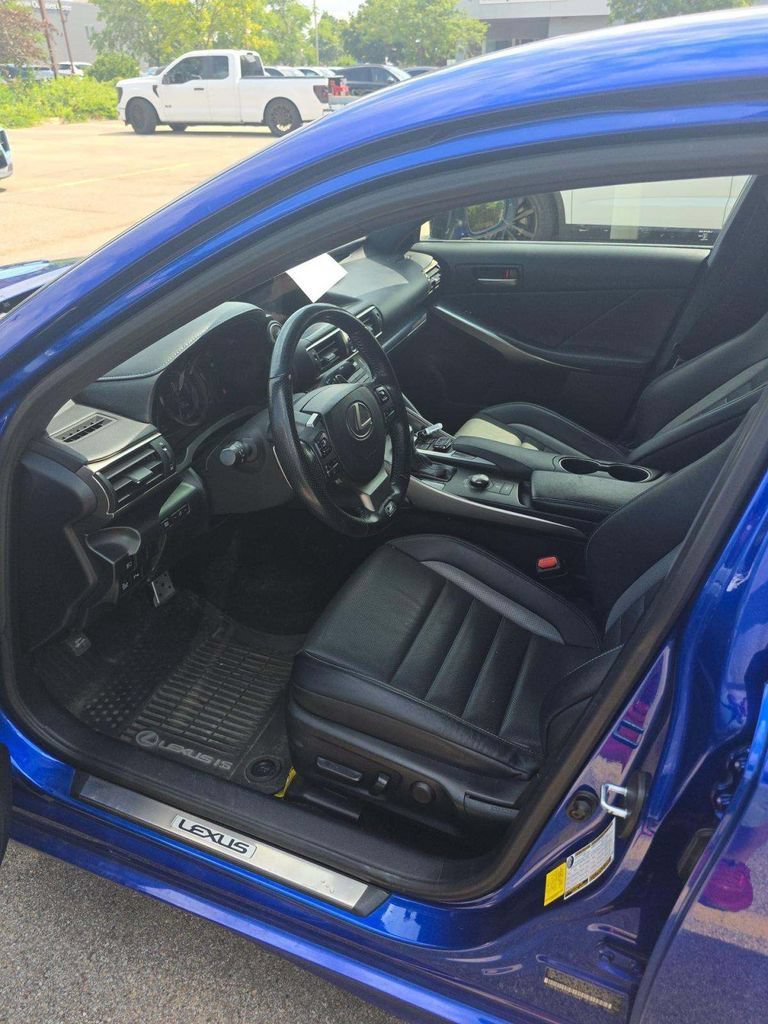 Used 2020 Lexus IS 350 F Sport w/ Blackline Edition AWD/4WD image 3