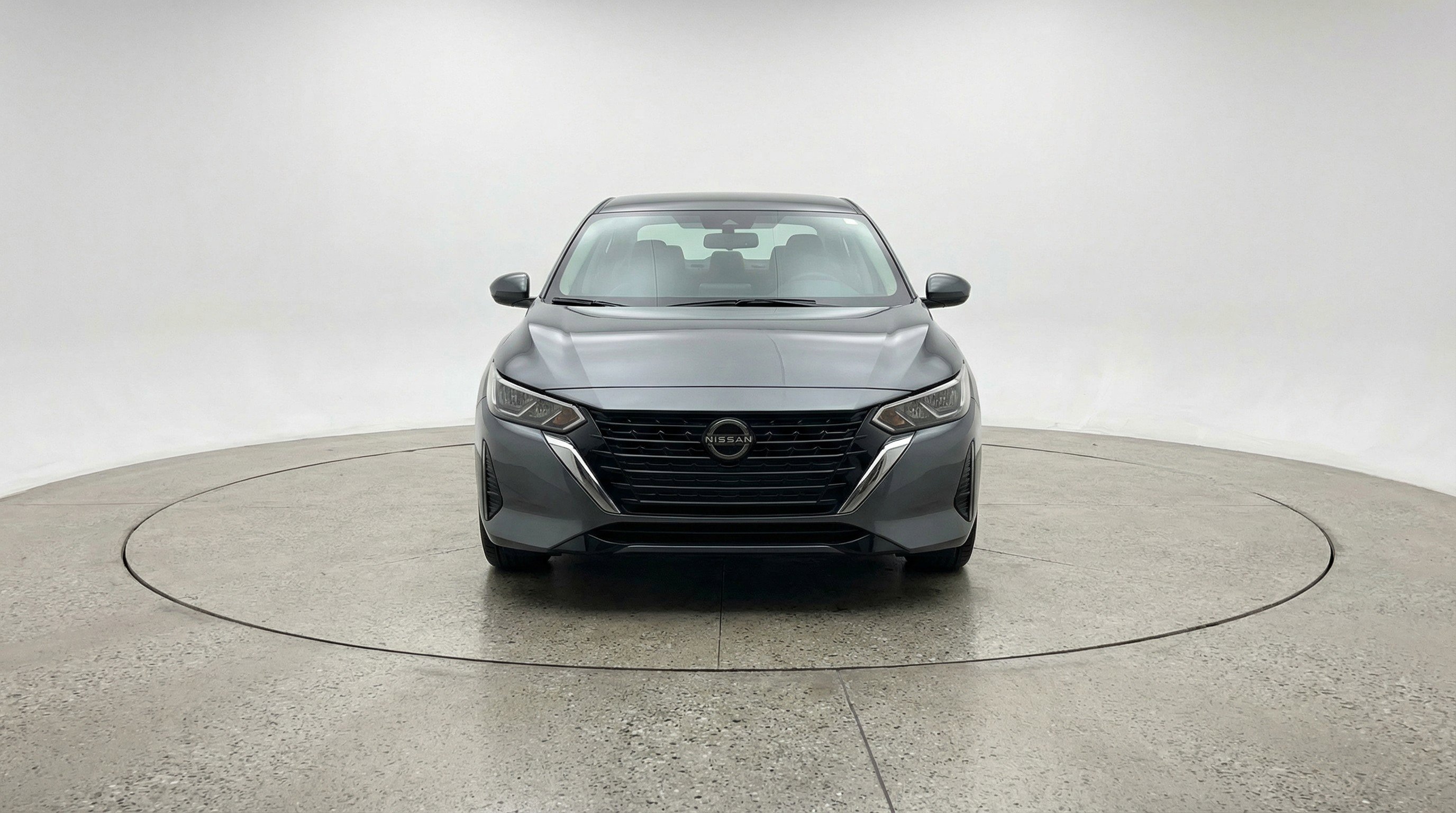 Used 2025 Nissan Sentra SV image 2