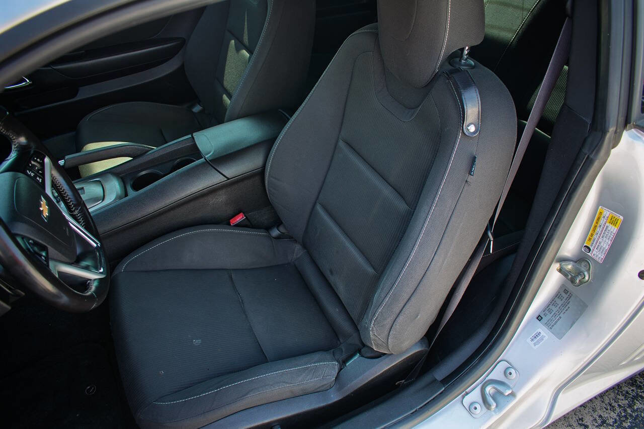 Used 2014 Chevrolet Camaro LT RWD image 15